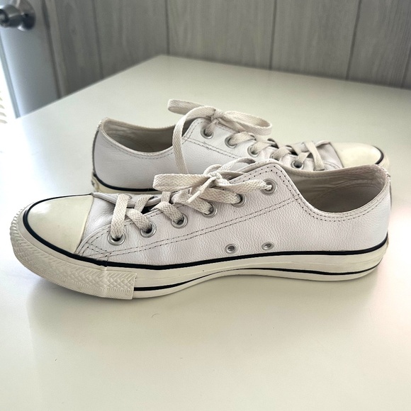 Converse Chick Taylor All Star White Leather Sneakers Size 8 - Picture 12 of 15